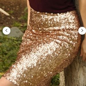 NEW Versona sequin skirt